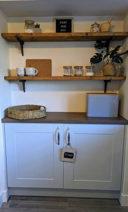 Parkview Cottage - Lovely Home With Cosy Fireplace كارنوستي المظهر الخارجي الصورة