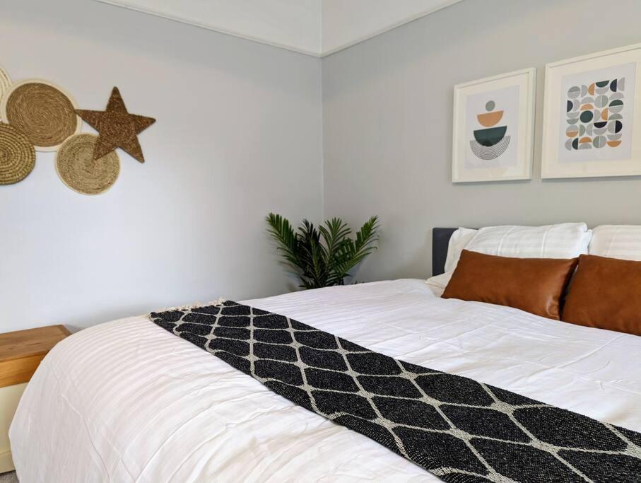 Parkview Cottage - Lovely Home With Cosy Fireplace كارنوستي المظهر الخارجي الصورة